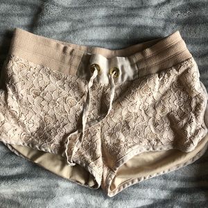 Love Tree lace shorts